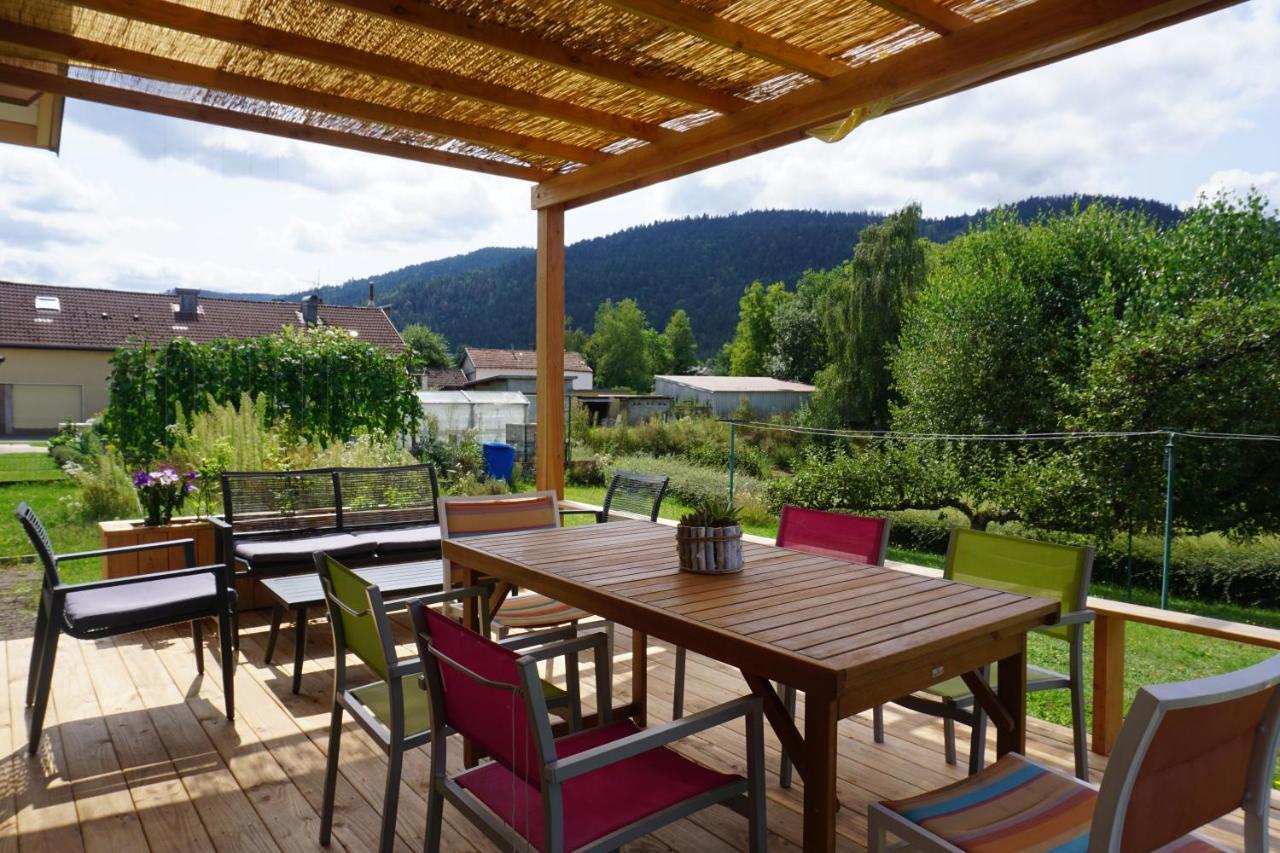 La maison et l'étang - grand terrain privé Vagney Extérieur photo